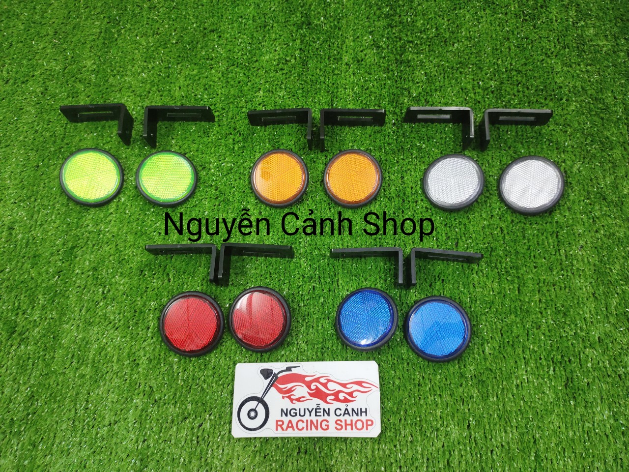 mắt mèo gắn bản số xe máy dạ quang