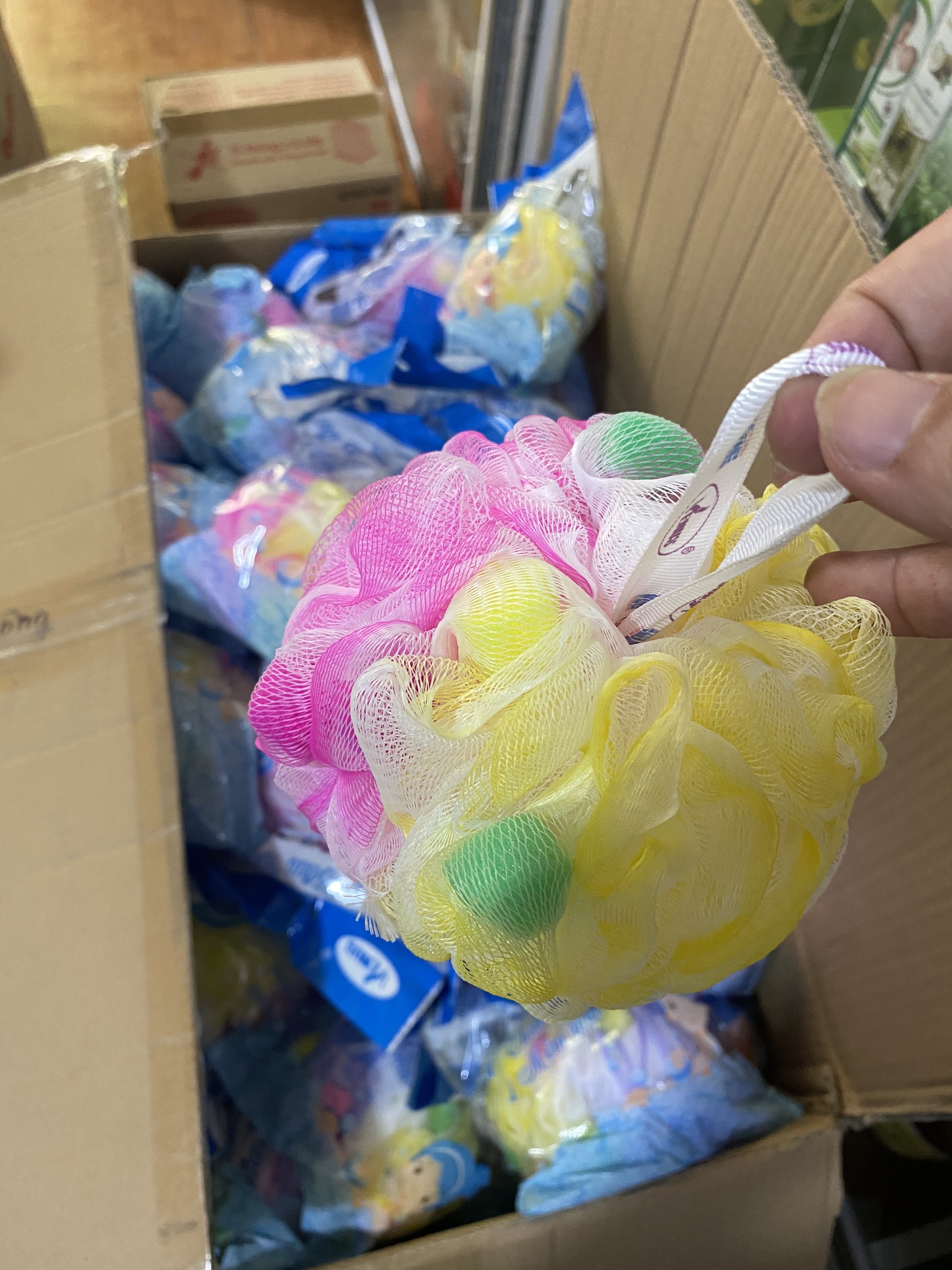 Bông Tắm TRòn Cao Cấp Có Mút Tạo Bọt (loại tốt)