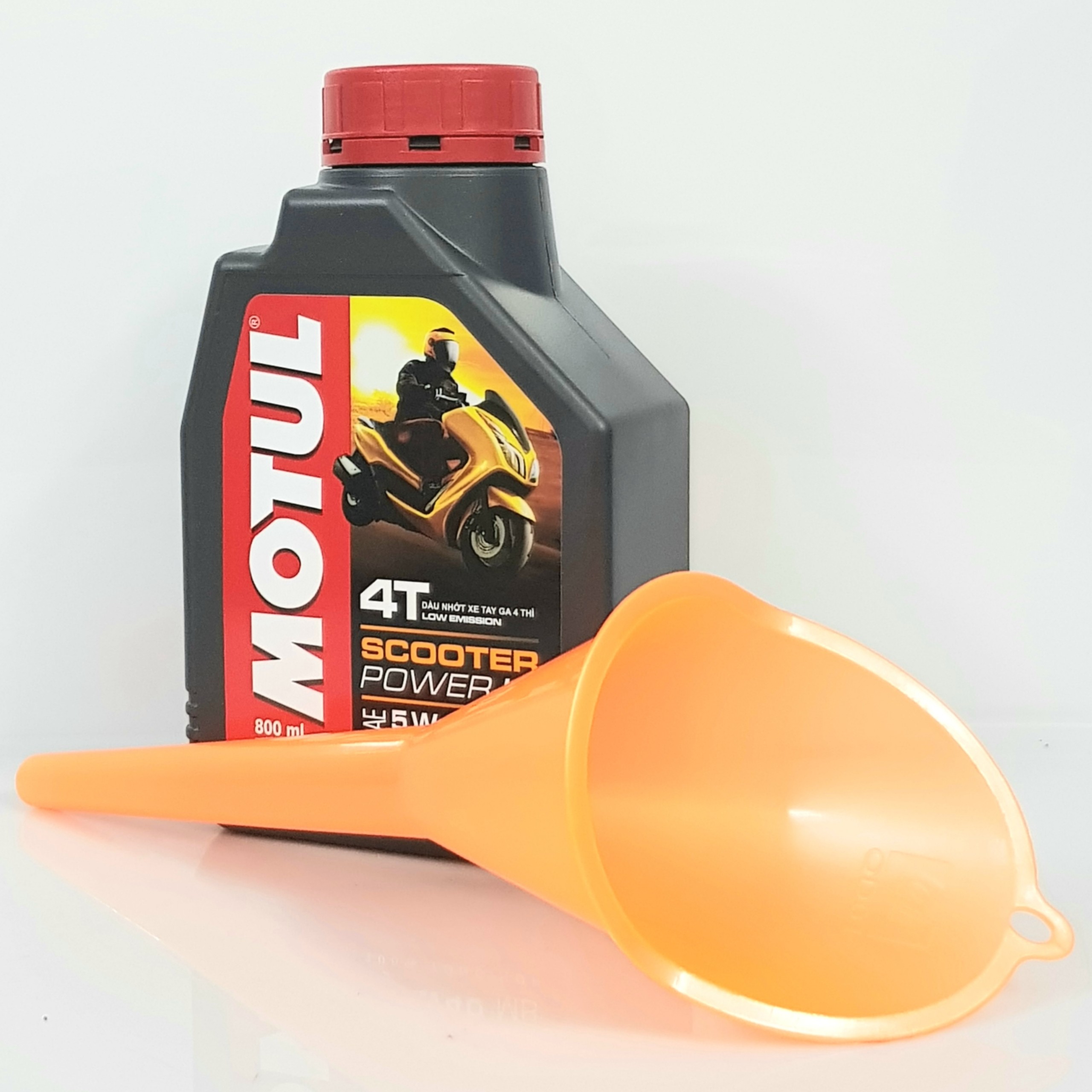 [HCM][SIÊU RẺ+TẶNG PHỄU] Nhớt cao cấp xe tay ga Motul Scooter Power LE 5W40 800ml