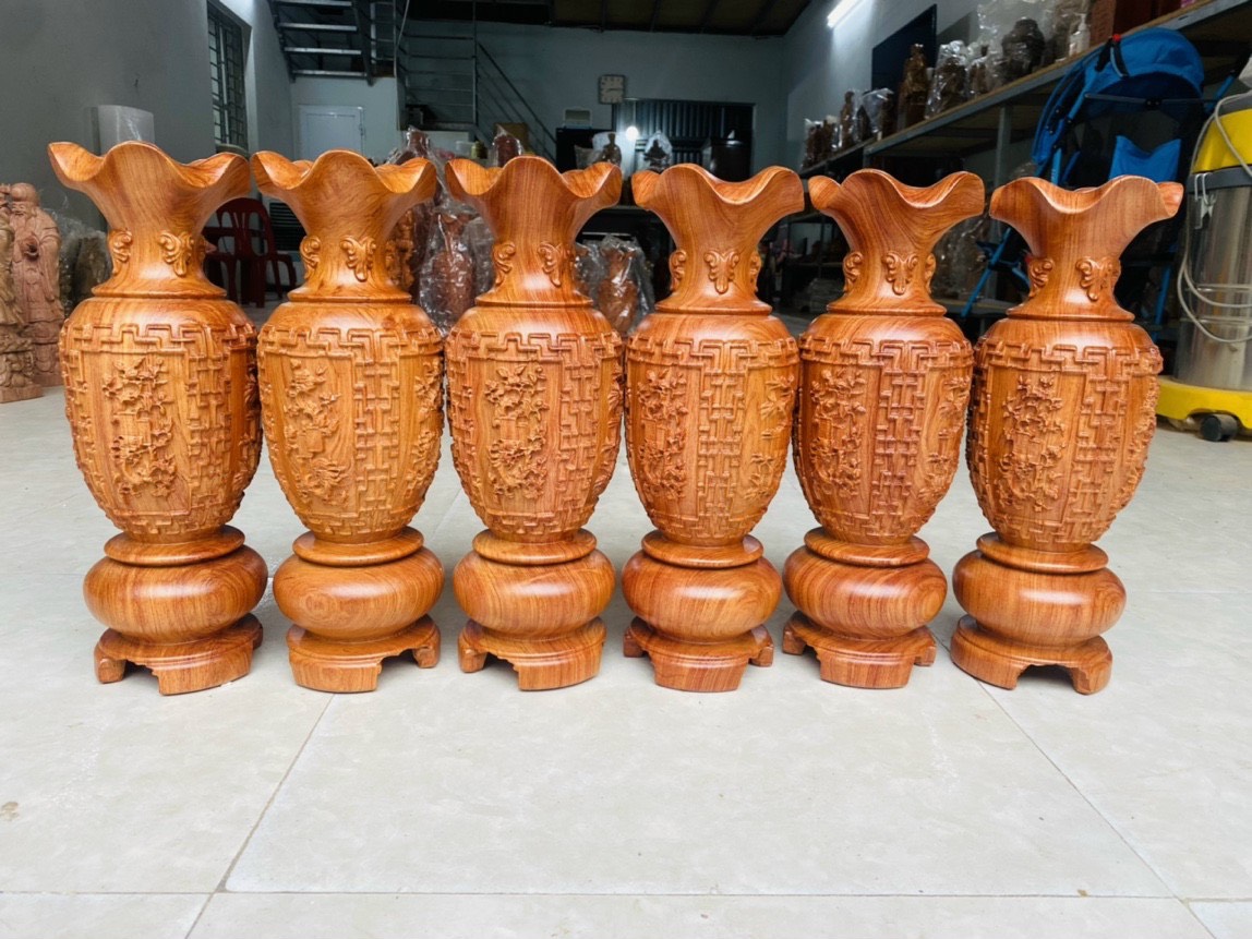 Cặp Lục Bình Trạm Khắc Tứ Quý Gỗ Hương Siêu Vân