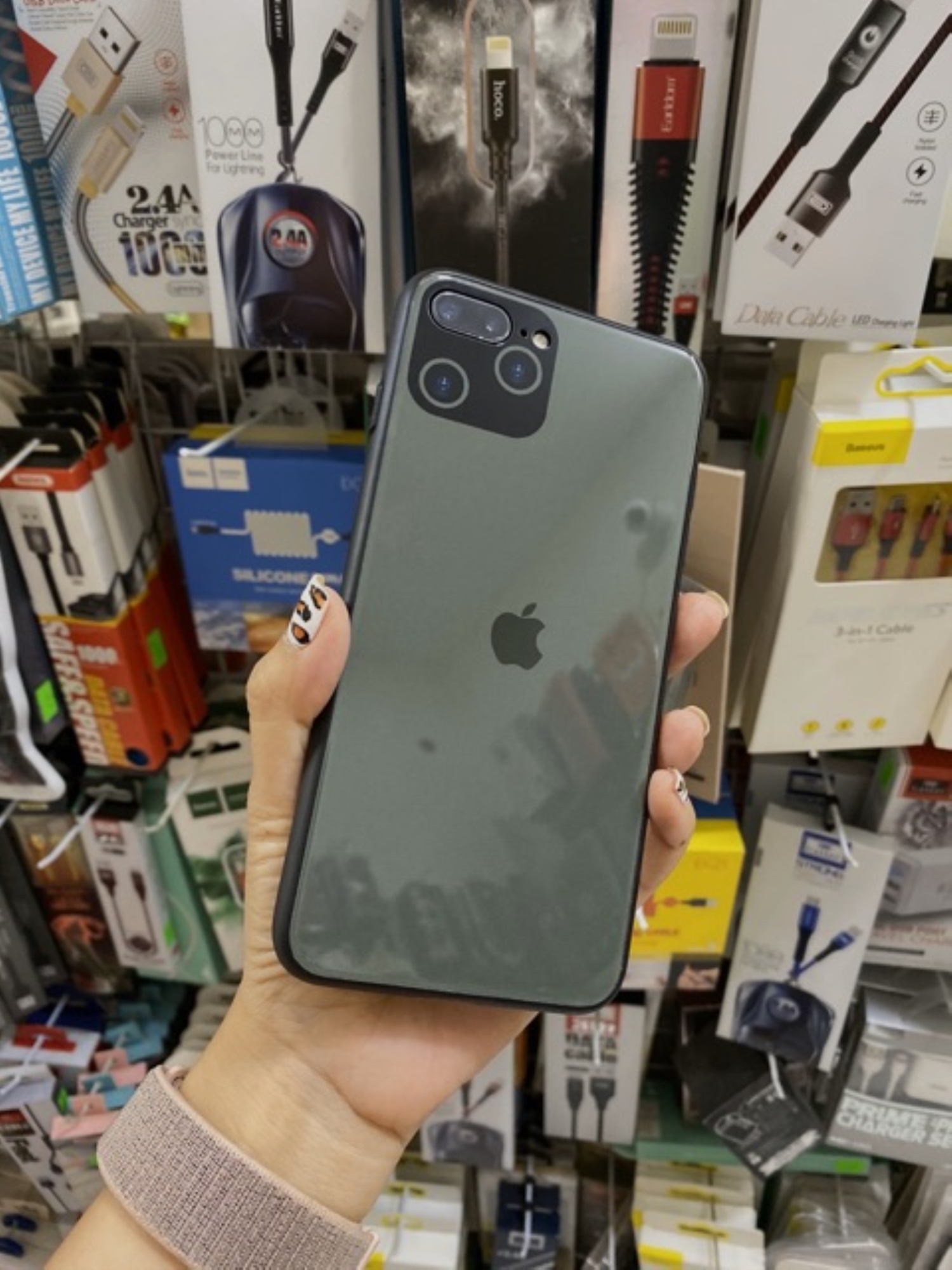 Ốp iphone 7plus/8plus/6plus/6splus/6/6s/7/8- ốp giả 11