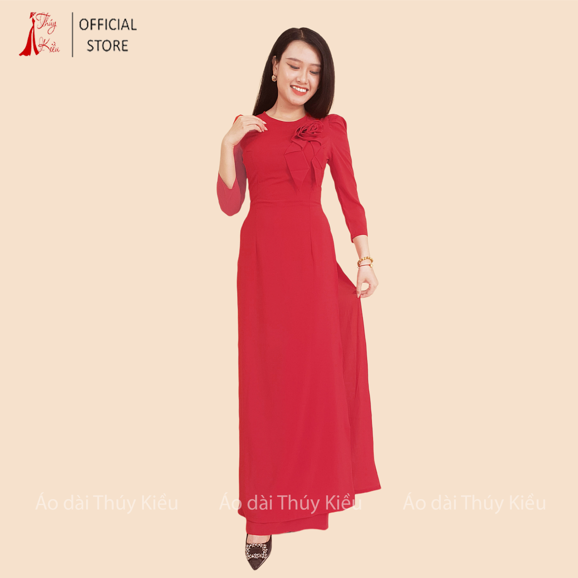 Áo dài trơn lụa Nhật cổ tròn màu đỏ tay bồng A03