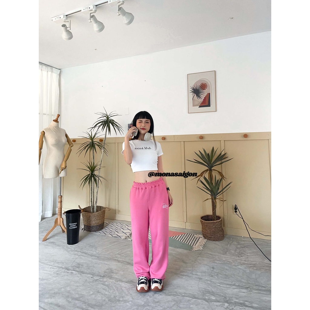 Áo thun croptop MONÁ - KLUB