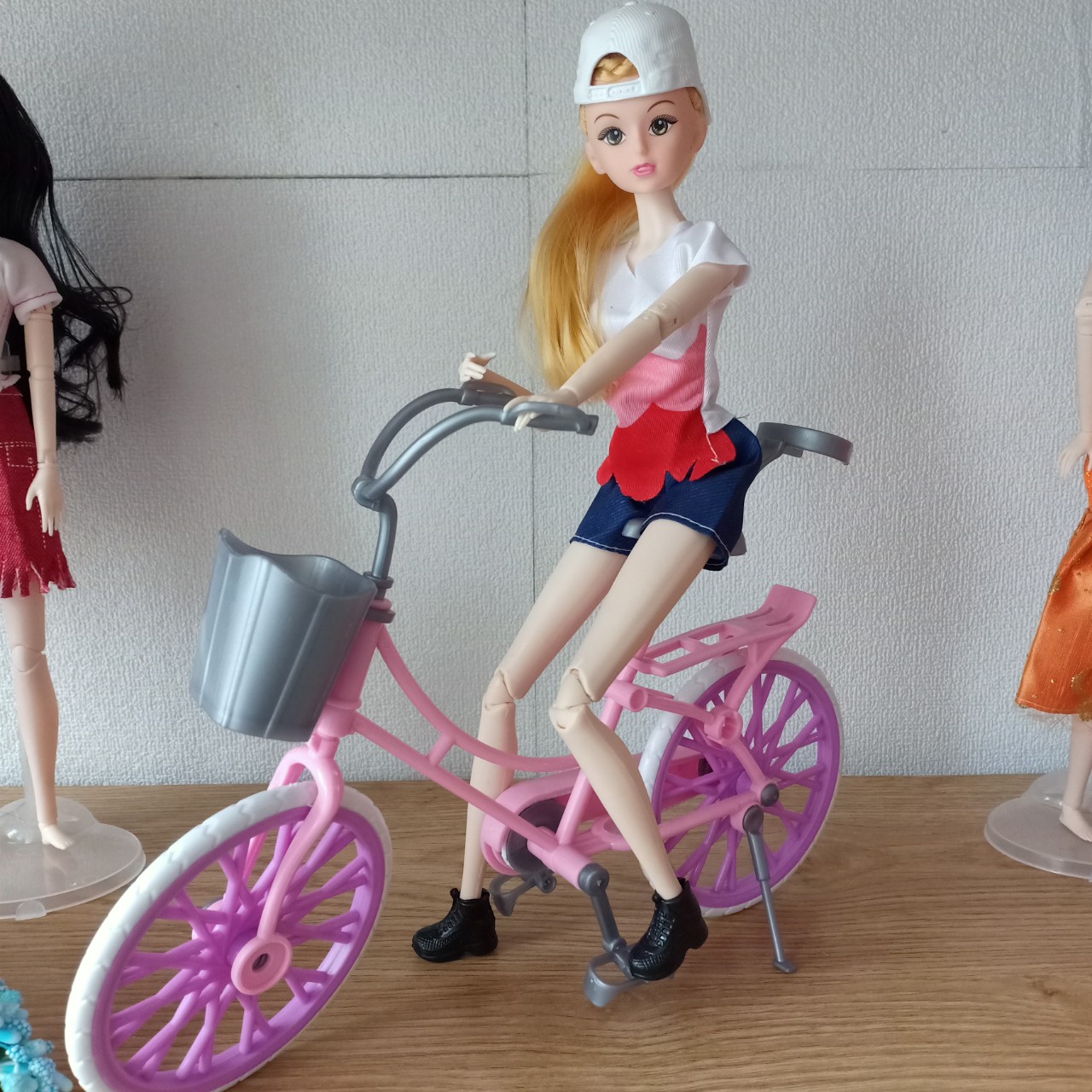 Đồ chơi búp bê - xe đạp cho búp bê barbie size 30cm
