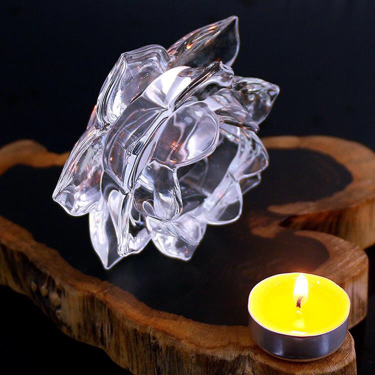 Ly Đựng Nến Thủy Tinh. Chân Nến Hoa Sen Cao 5cm Trang Trí Nhà Cửa Sang Trọng