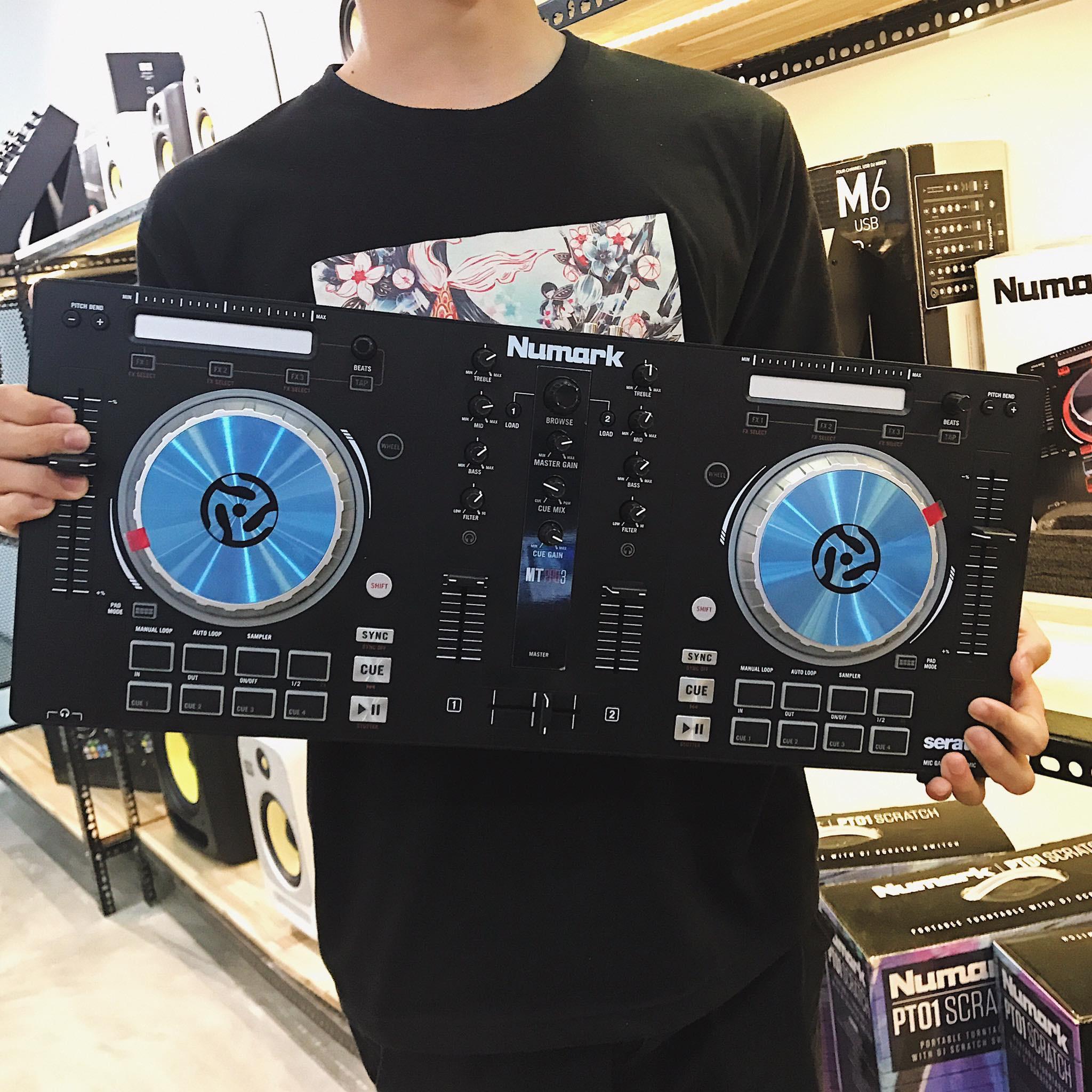BÀN DJ NUMARK MIXTRACK PRO 3