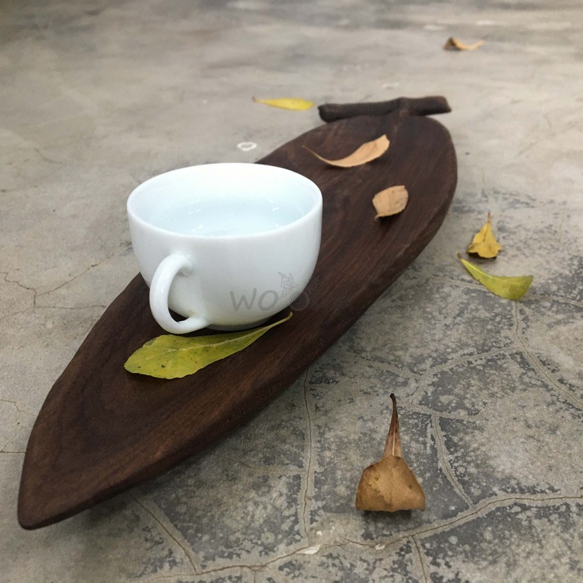 Khay gỗ hình lá tre, khay trà gỗ walnut cao cấp