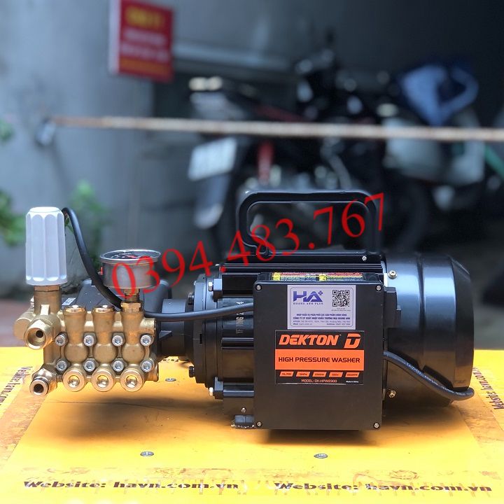 Máy Rửa Xe 2300W Dekton DKHP2300