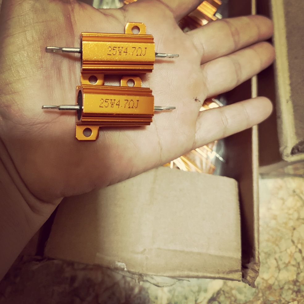 2 điện trở nhôm 4.7om 25w
