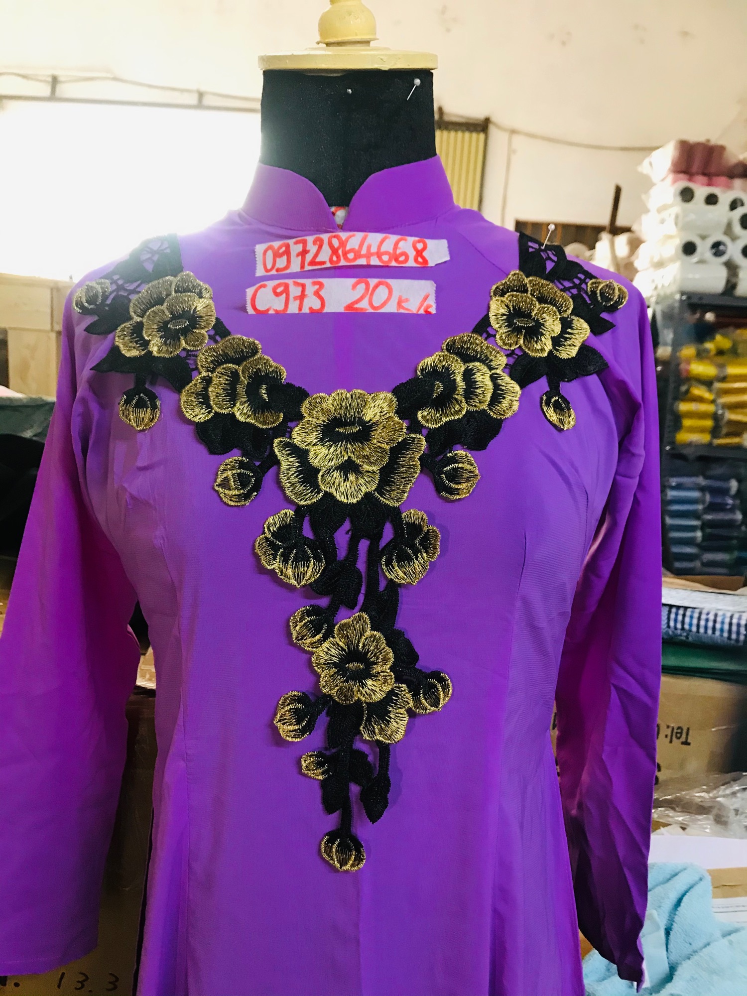 Cổ thêu mã C973