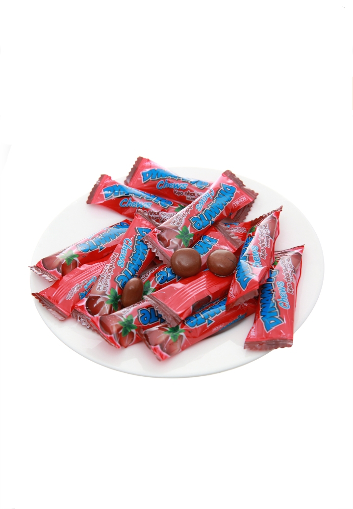 Kẹo nhai dynamite chews socola hương bạc hà 125g