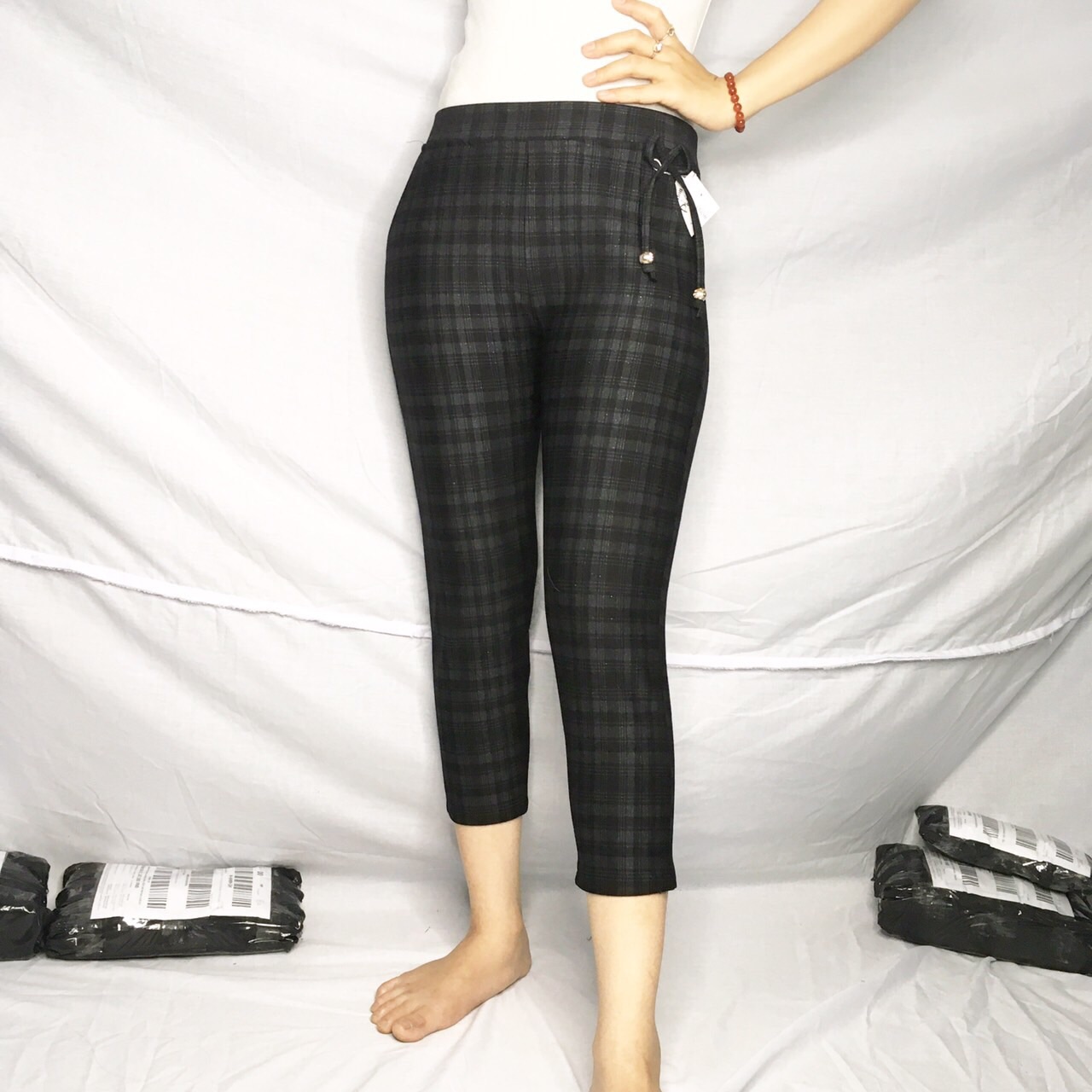 [HCM]Quần karo lửng lưng thun hàn quốc size 40-65kg (khách coi phần mô tả dùm shop nhé)