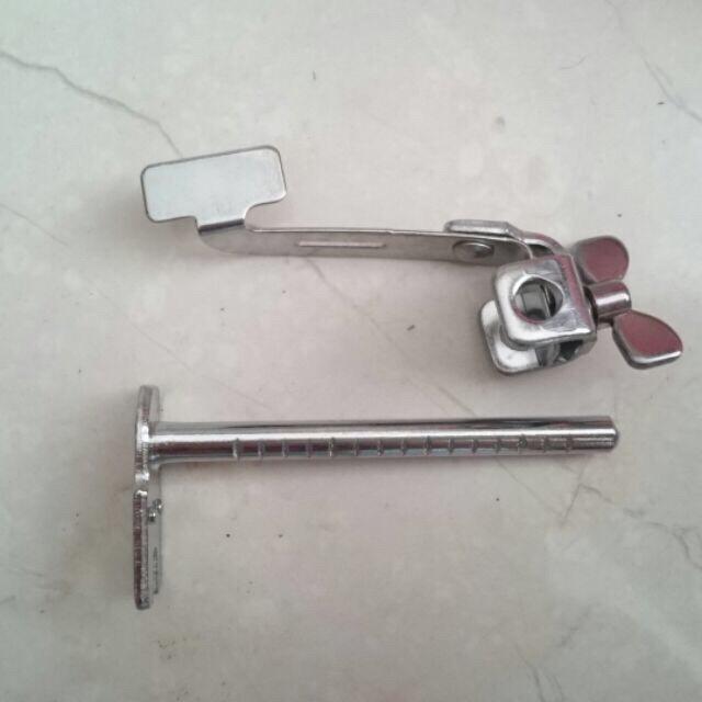 Cử treo chân vịt máy 1 kim công nghiệp