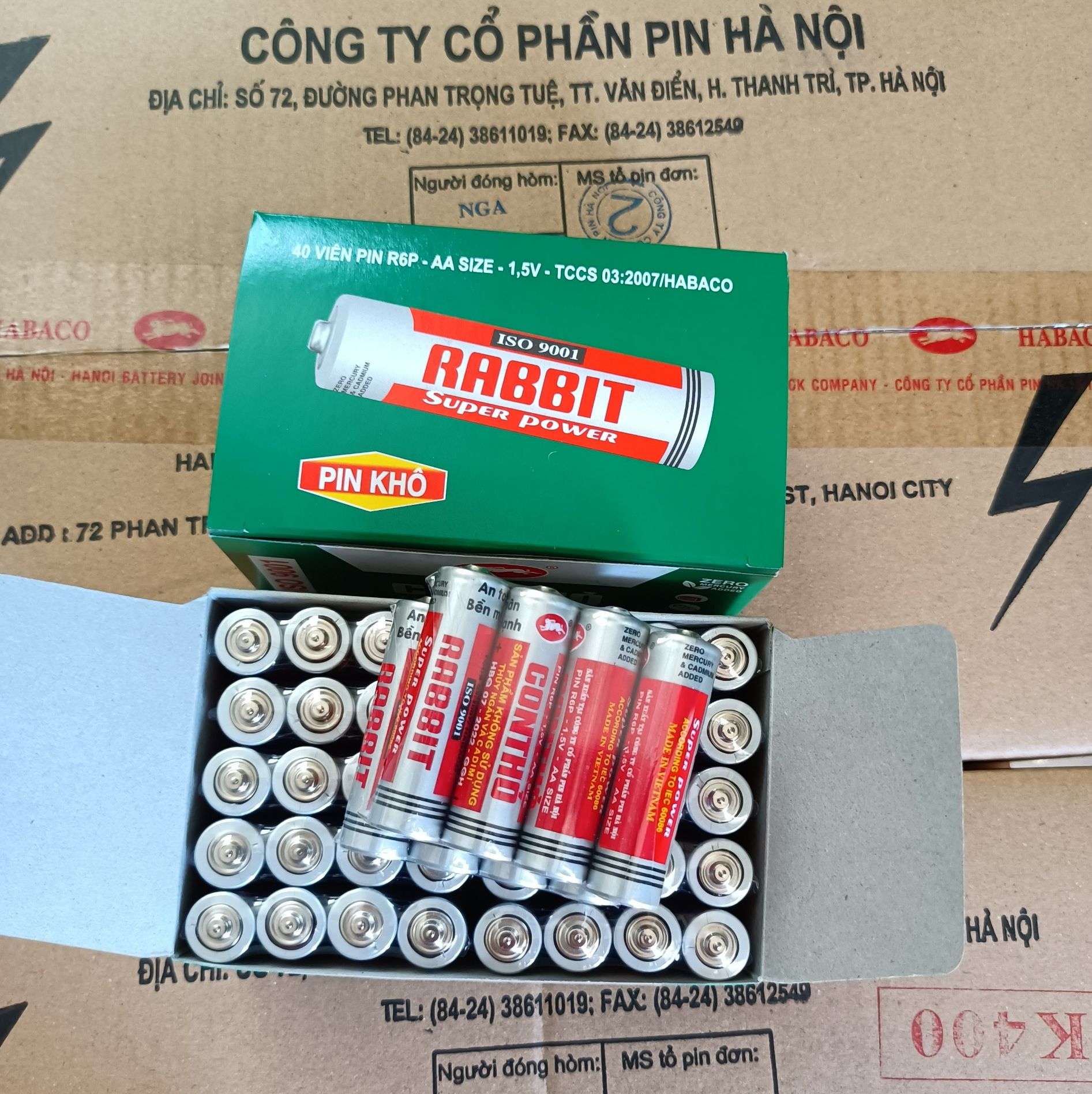 40 viên pin đũa AA CON THỎ (Một hộp)