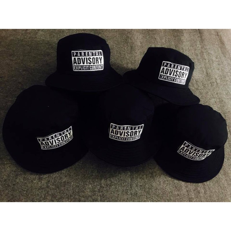 Mũ bucket mác vuông cực kute