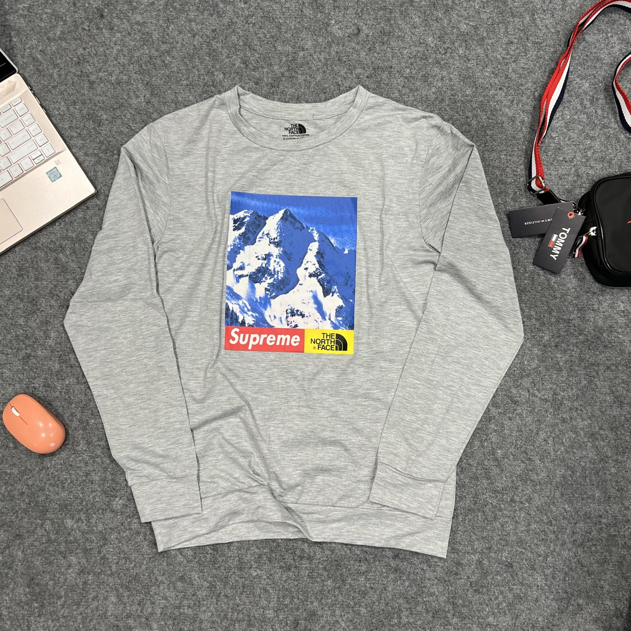 Áo thun tay dài logo The North Face Mountain Line Áo sweater unisex chất liệu 100% cotton siêu thoáng mát