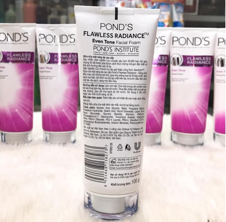 Sữa Rửa Mặt Sáng Da Ponds Flawless Radiance (100g)