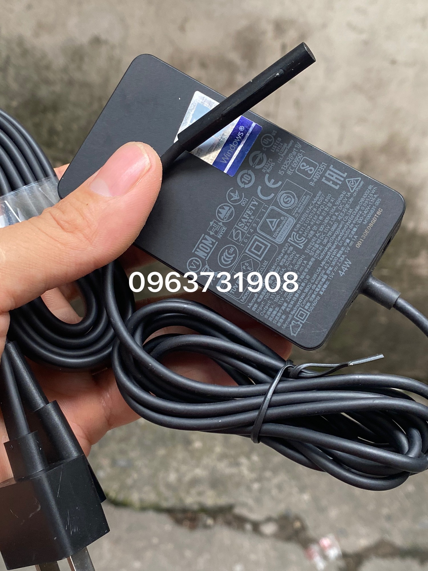 Sạc Surface 1800 44w zin tháo máy bảo hành 12 tháng