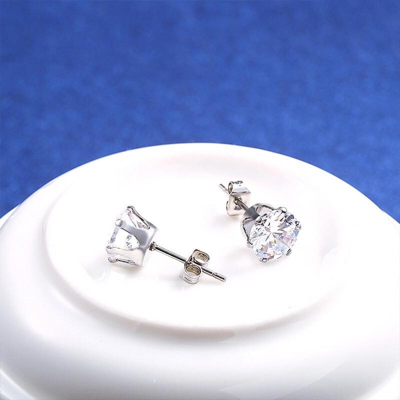 Bông tai titan đá pha lê sáng chíu 4mm ĐV: 2 chiếc BT01