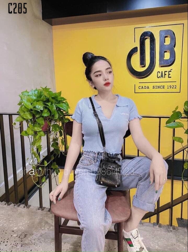 Áo thun gân croptop cổ bẻ phối hàng chữ in địu đà TTSA0791