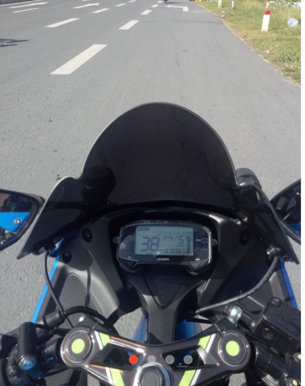 Chắn gió xe GSX