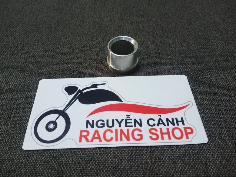 [HCM]tiêu tiện pô uma  lổ 18mm