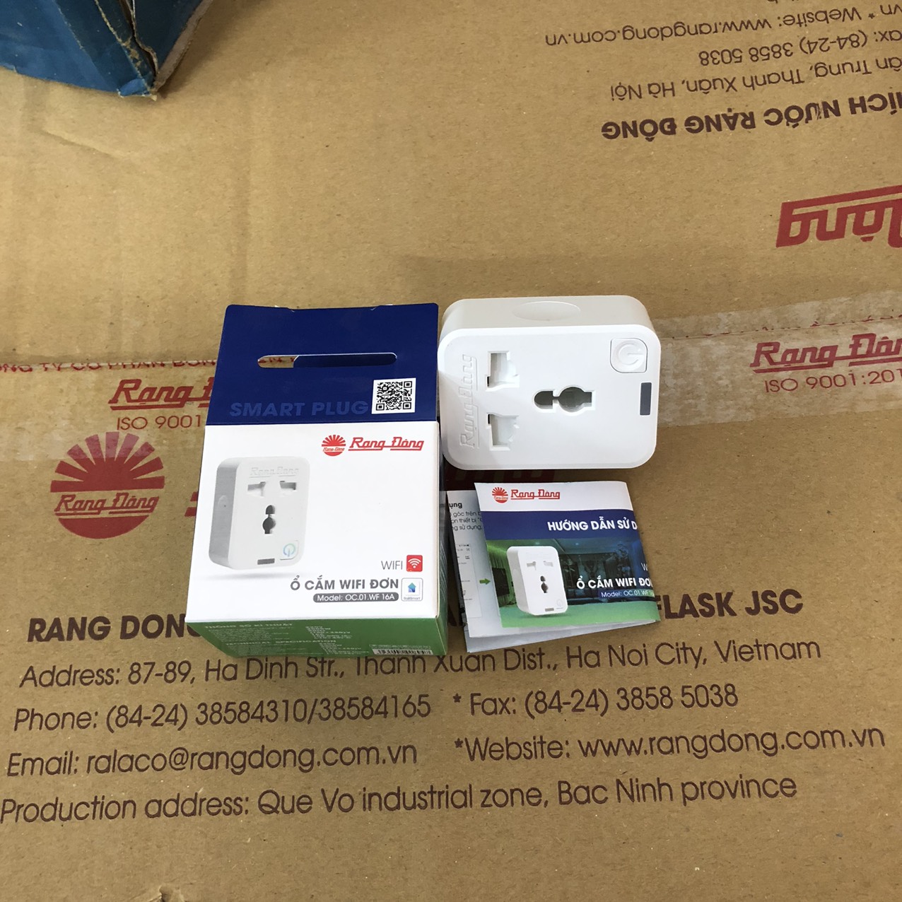 Ổ cắm, phích cắm wifi đơn Rạng Đông - Model: OC.01.WF 16A