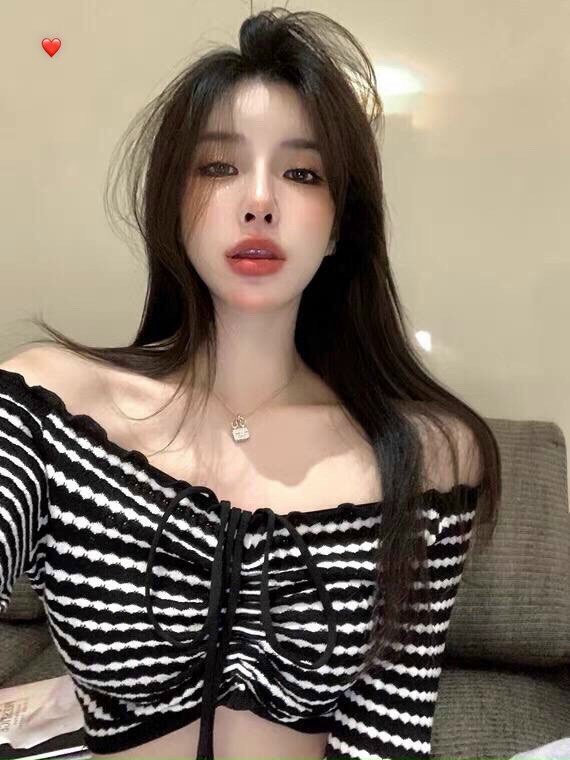ÁO BẸT VAI CỔ YÊM DÂY RÚT CỔ
