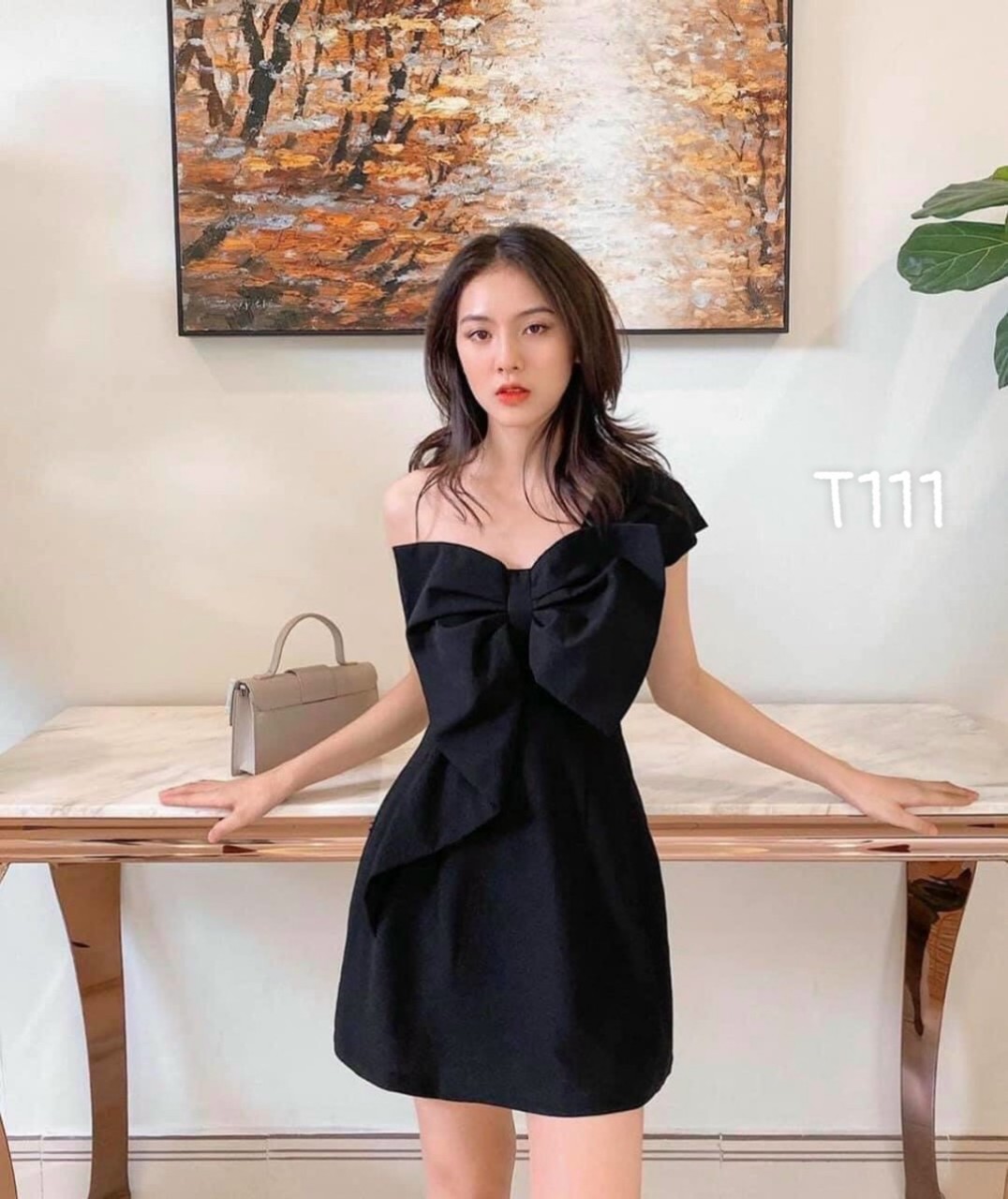 Đầm body kết nơ