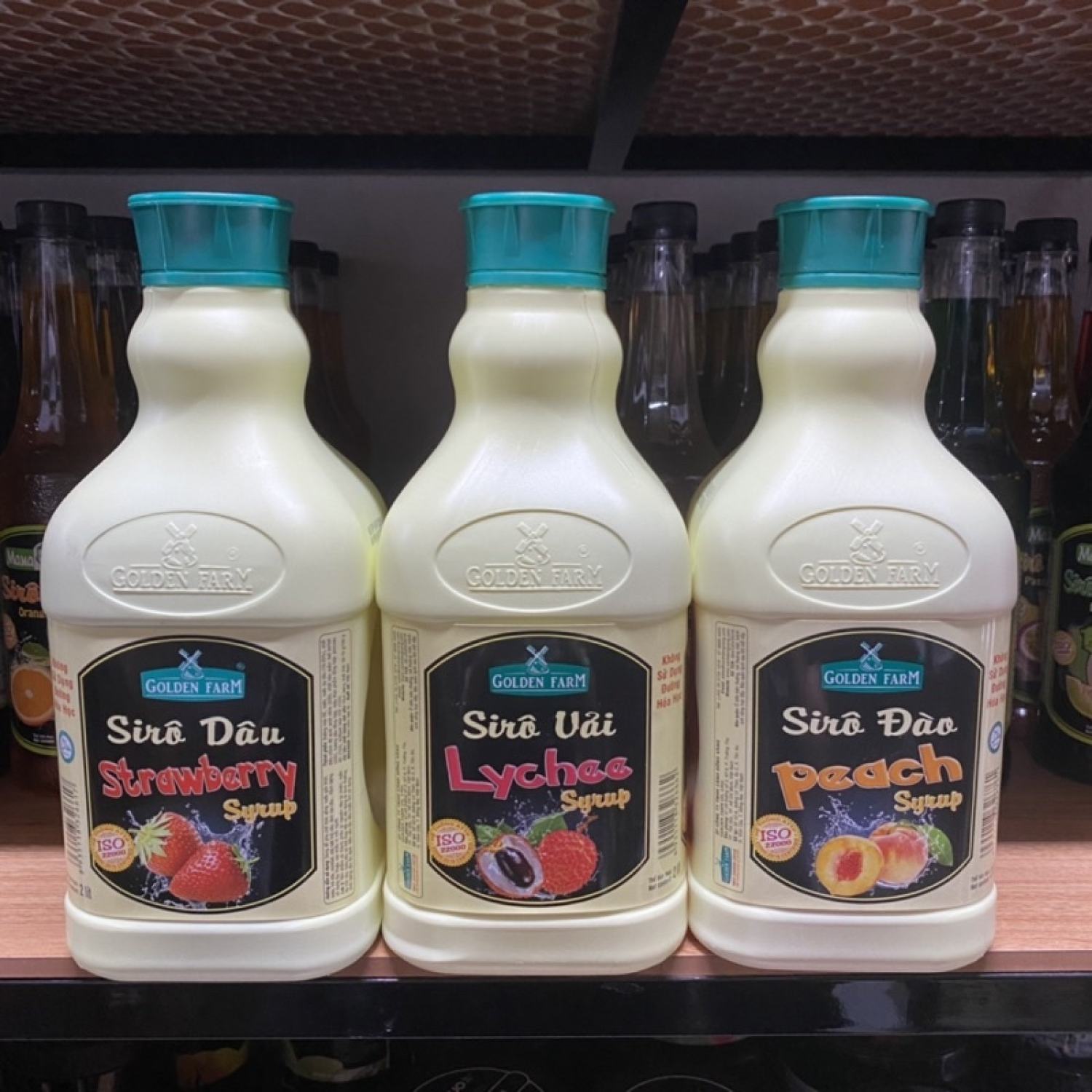 Siro Golden Farm Đào, Dâu, Vải Can 2L