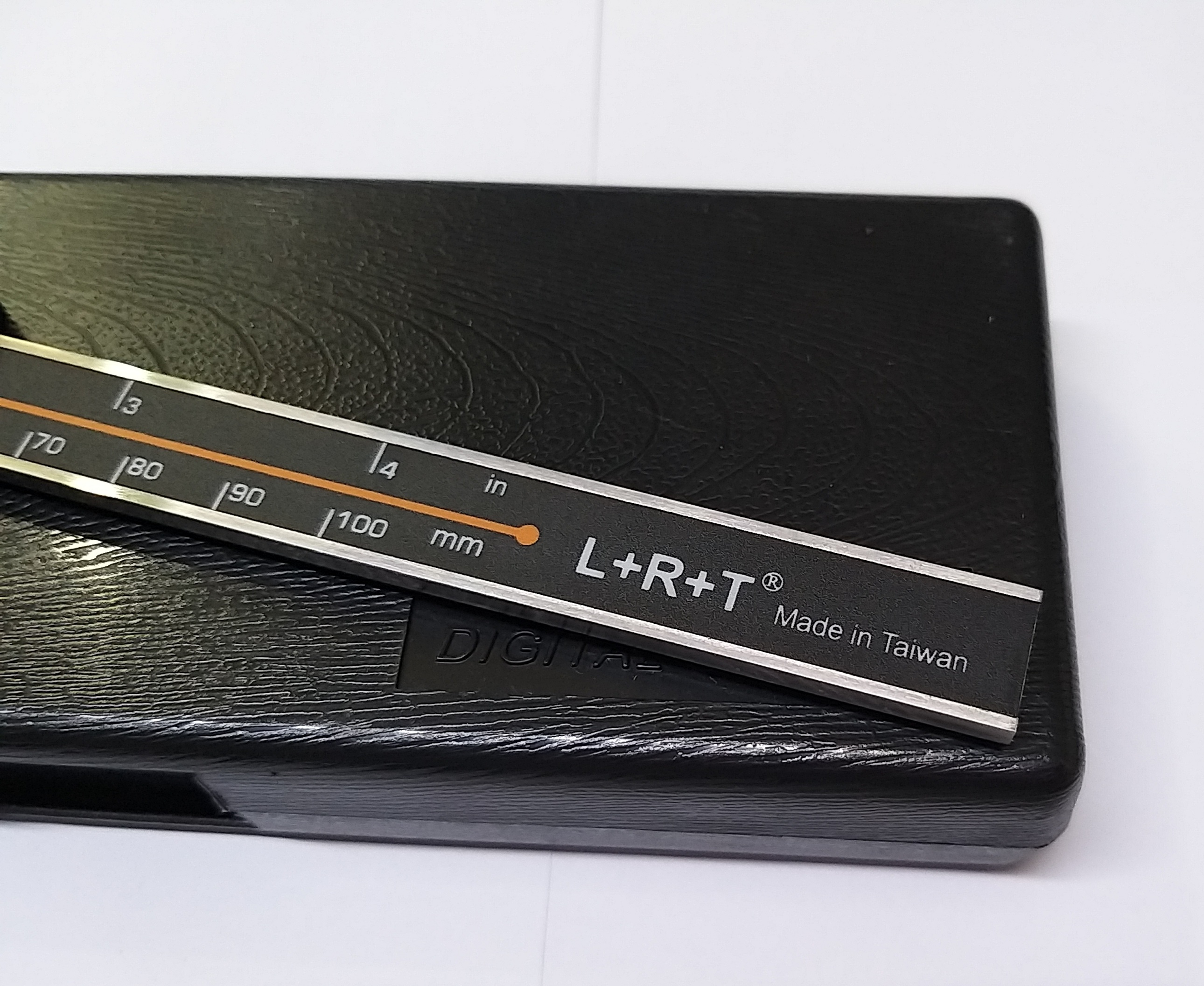 [HCM]THƯỚC KẸP L+R+T ĐIỆN TỬ CHỐNG NƯỚC 100mm