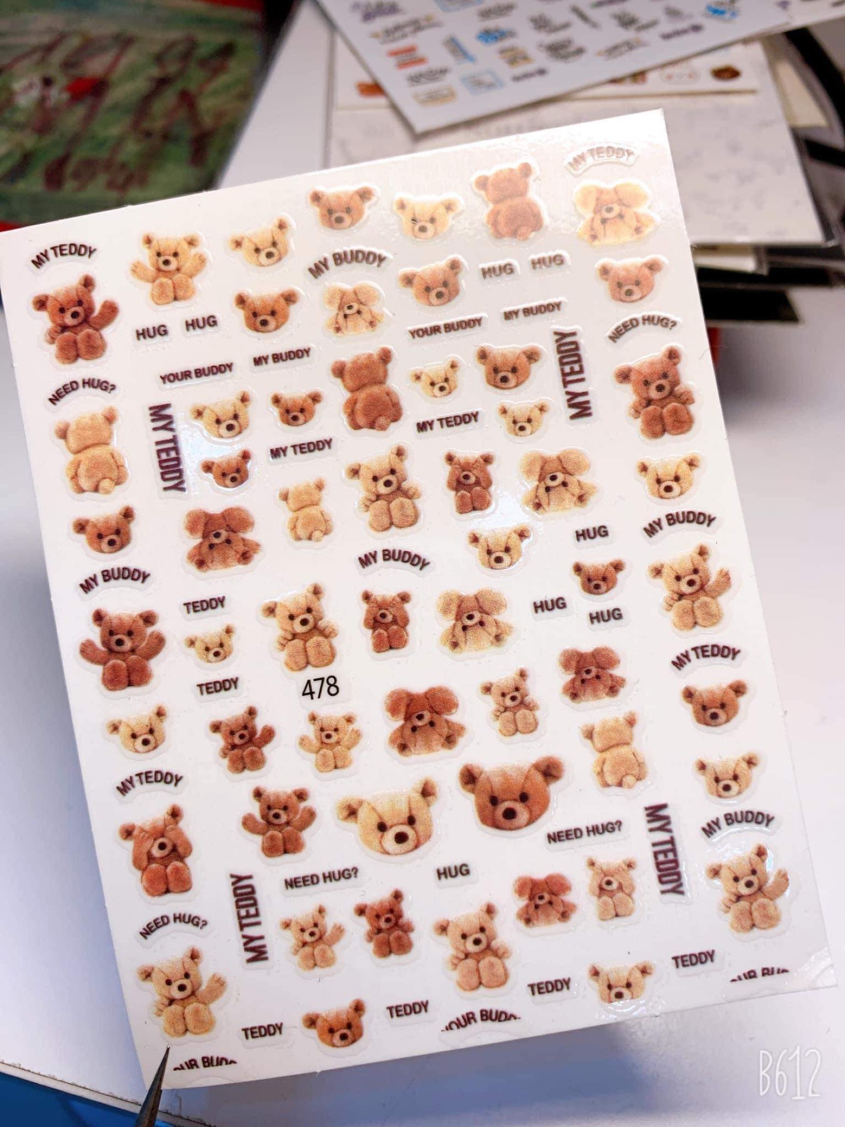 Sticker gấu hot dán móng tay
