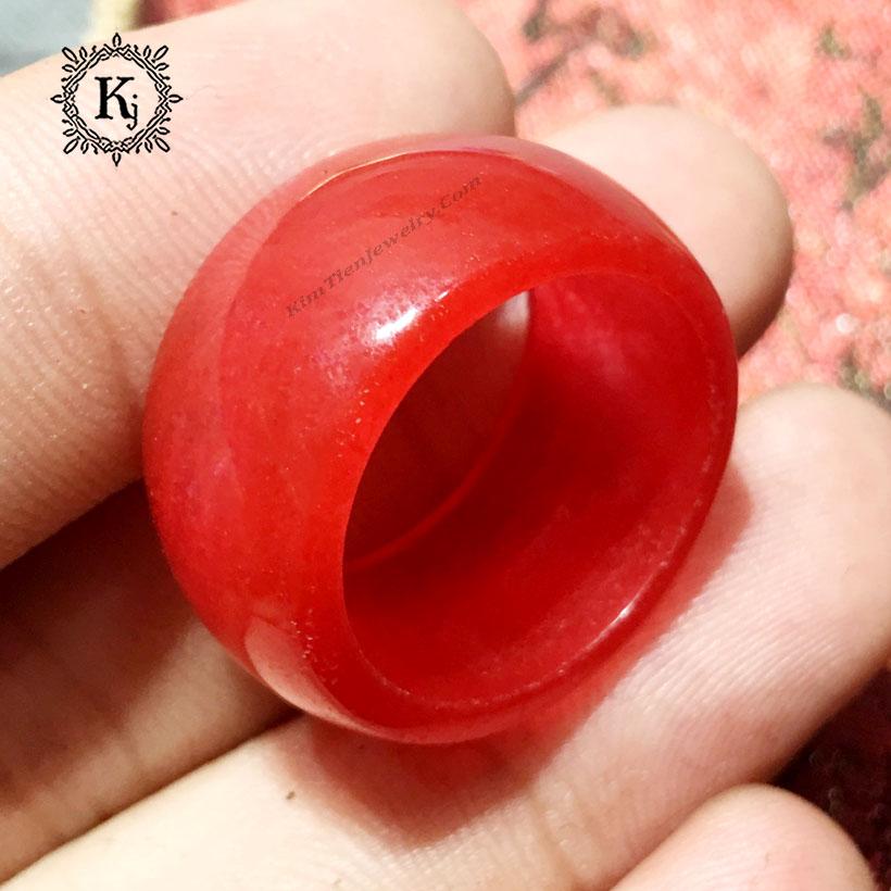 Nhẫn Phong Thủy Jade Màu  Huyết Ngọc Bản Tròn Kim Tiền Jewelry Dành Cho Nam- Tăng Tài Vận - Hút Lộc, Hút Tài - Bảo Hành Đá Trọn Đời