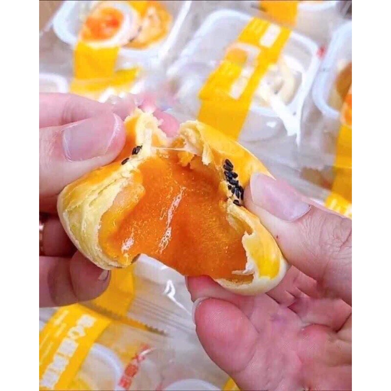 [HCM][1 cái] bánh LIU trứng chảy THƠM NGON- Coca 2403