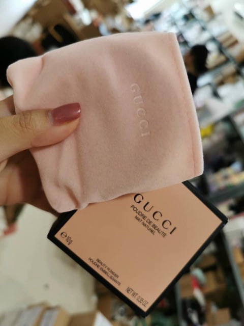 Phấn Phủ Gucci Poudre 020100 Dạng Nén