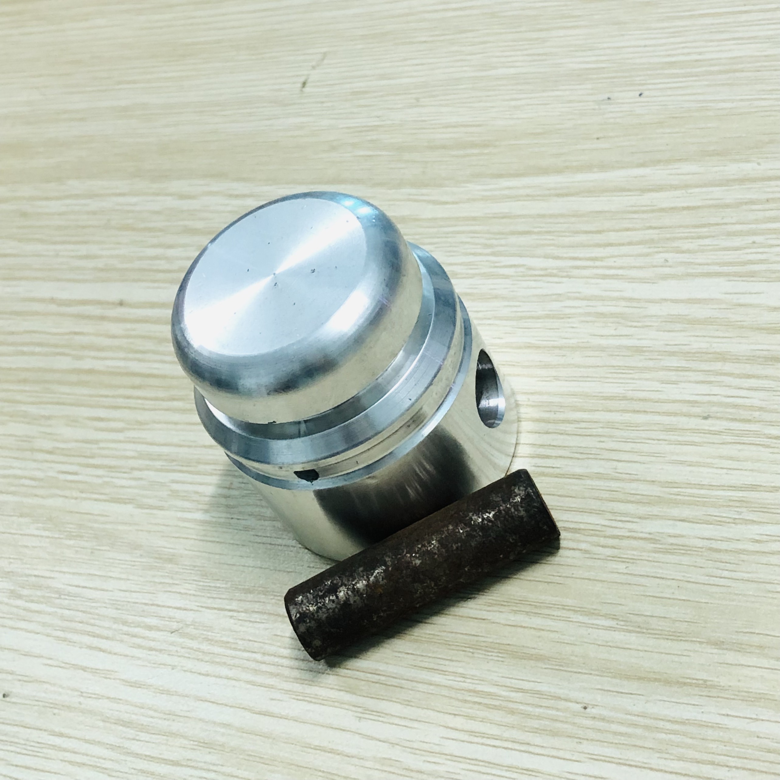 Bộ piston của máy đục HITACHI PH-65A, H65SA, DCA AZG15, AZG03-15 có chốt