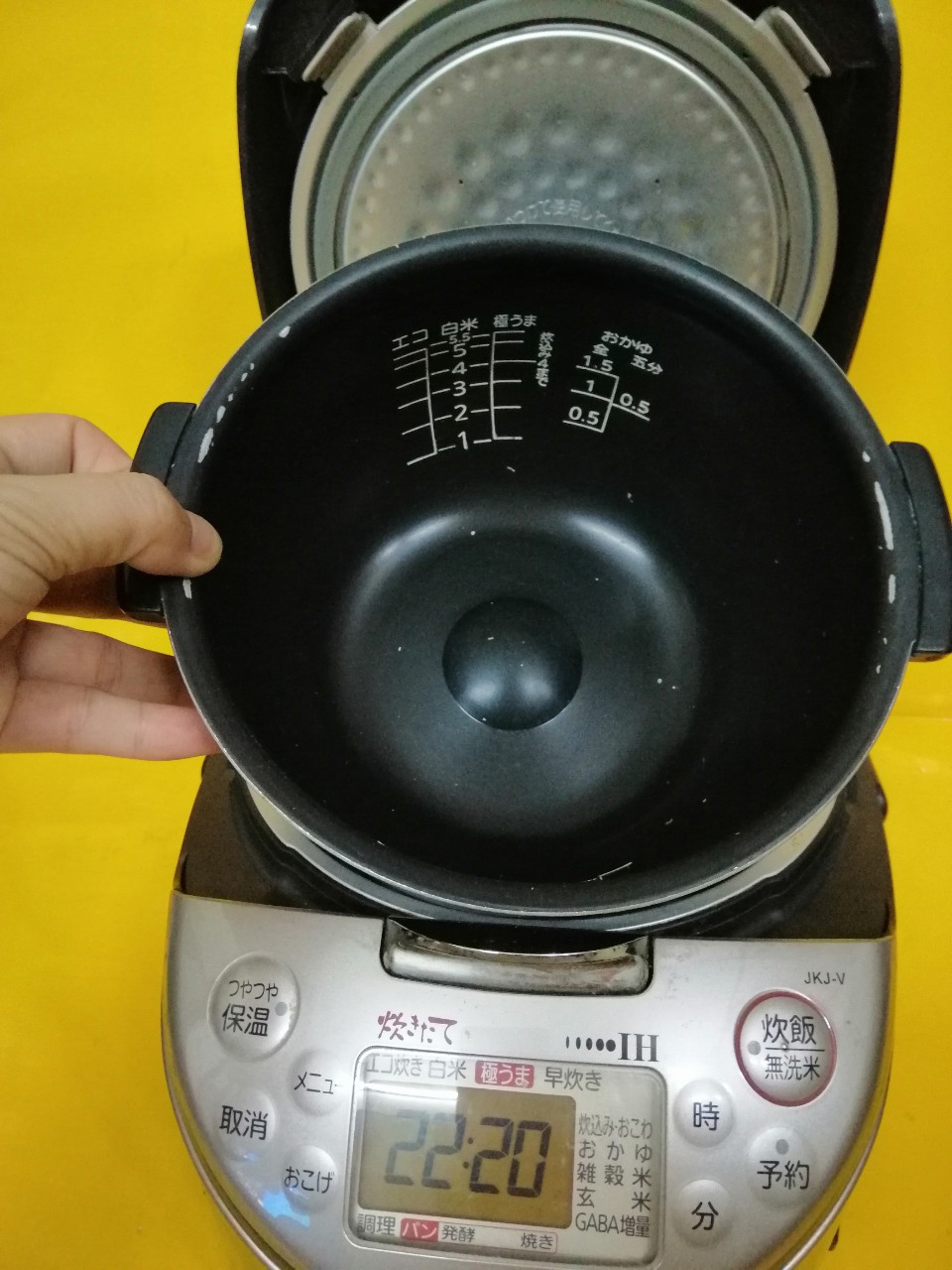 Nồi cơm nội địa Nhật Tiger JKJ-V (1.0L)