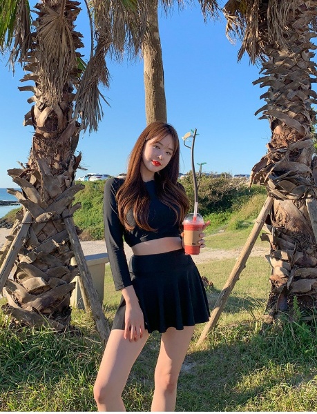 Đồ bơi tay dàu váy xòe kín đáo