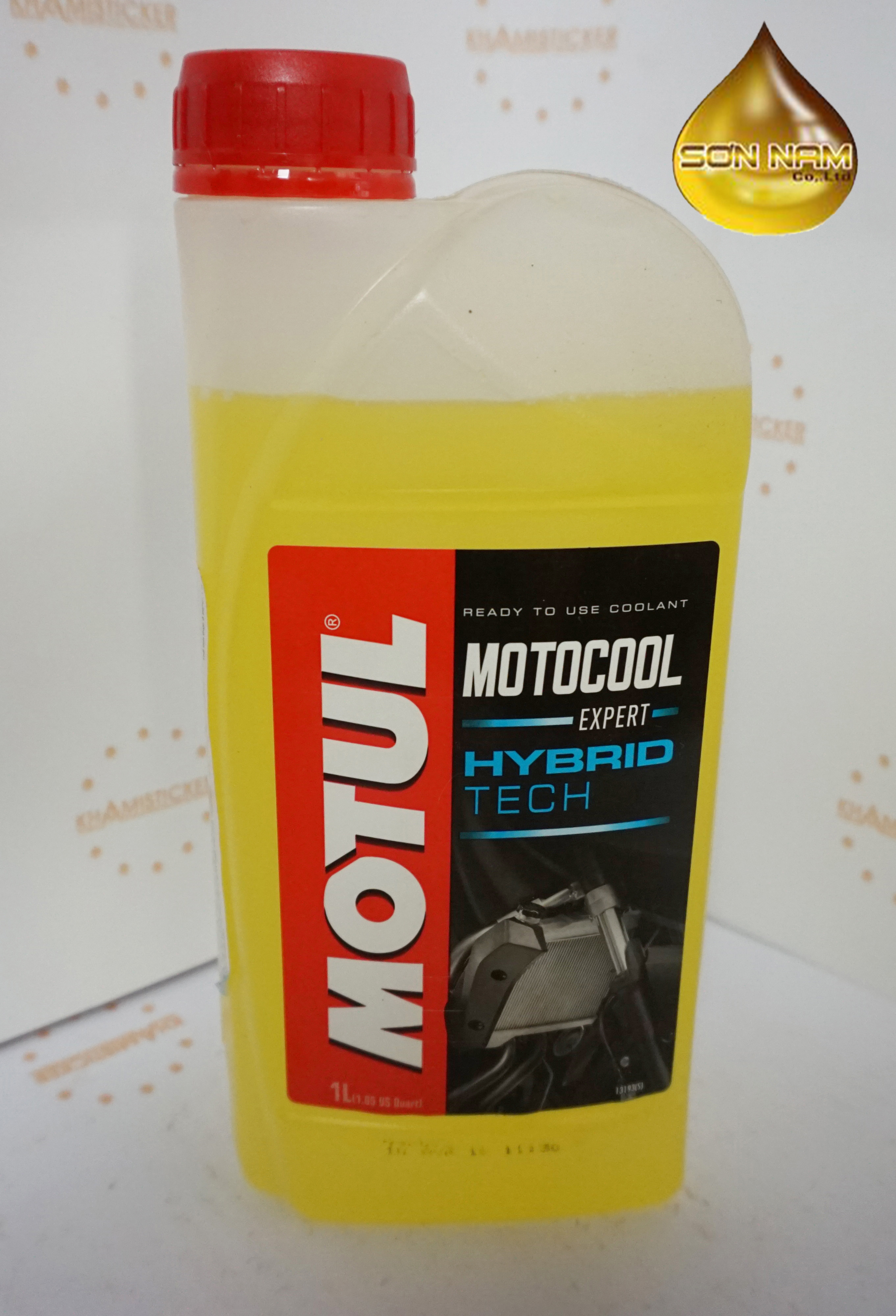 Nước mát MOTUL MOTOCOOL Expert HYBRID TECH1L
