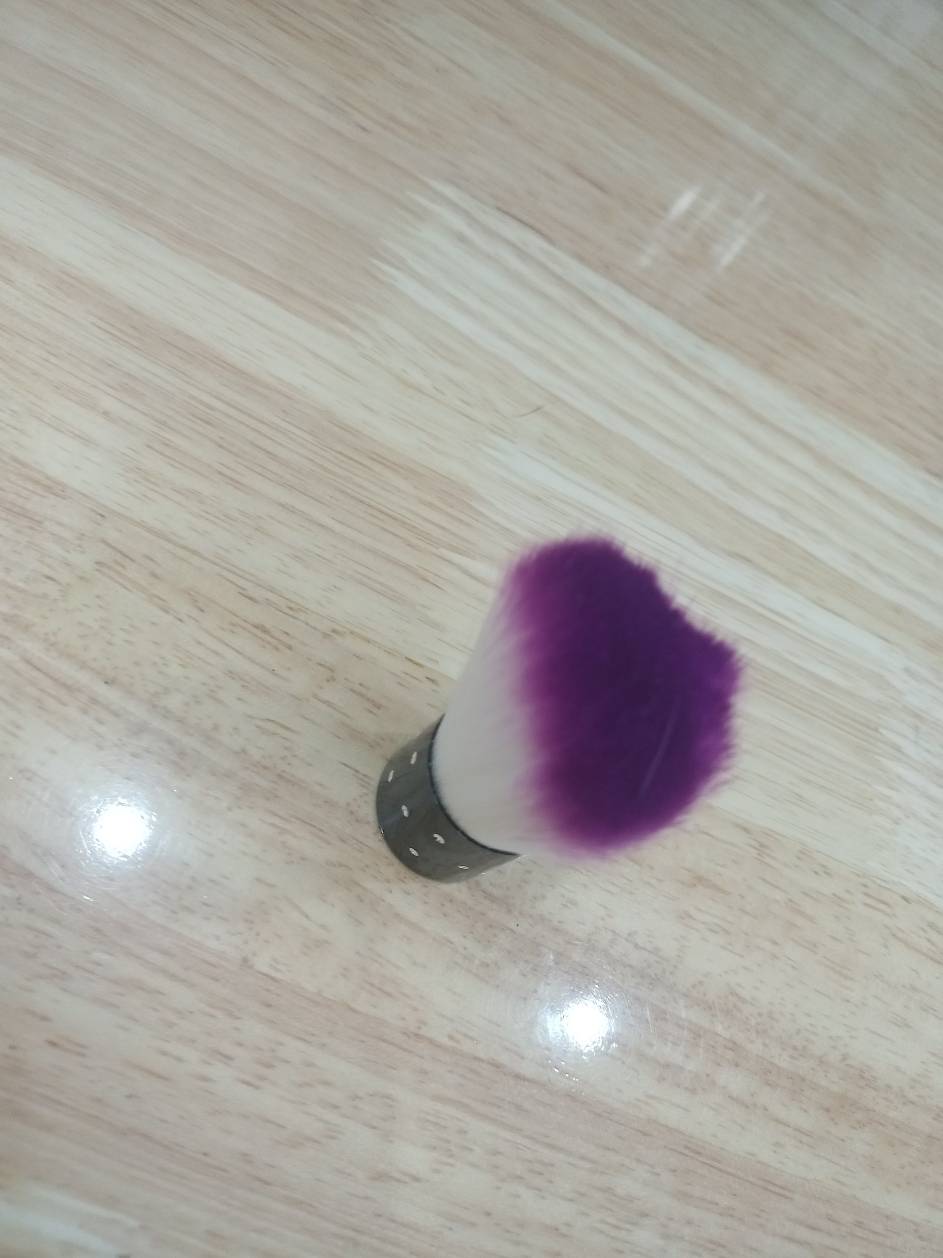 Cọ phủi móng
