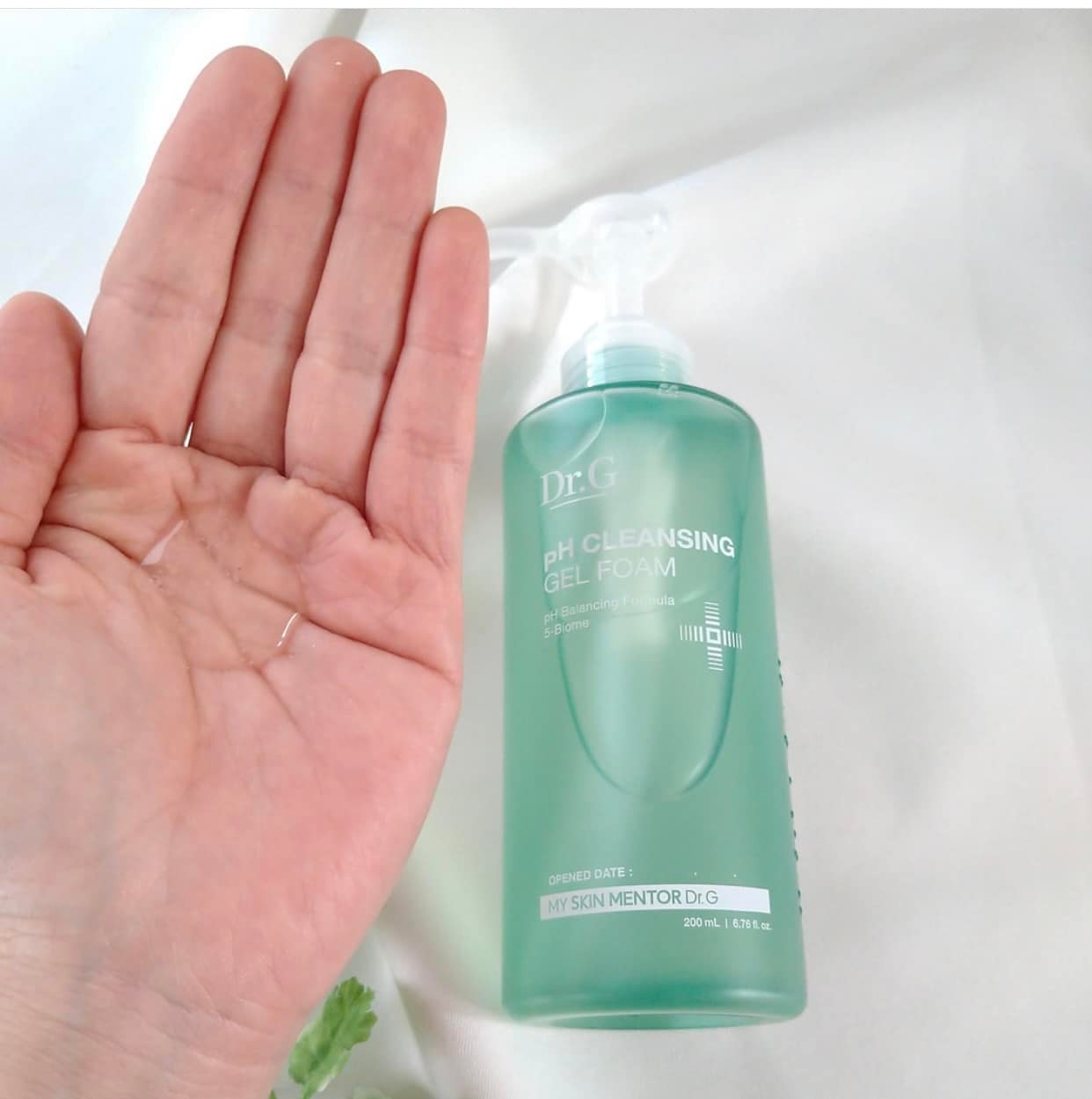 Sữa rửa mặt dạng gel Dr.G PH Cleansing Gel Foam 200ml