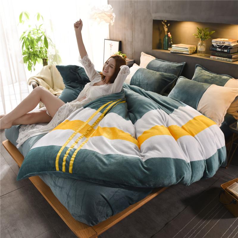 Dày Ấm Vải Flannel Bộ Bốn Chiếc 1.8m M Giường Hai Người Nhung San Hô Vỏ Chăn Ký Túc Xá Đơn Ga Trải Giường Ba Mảnh