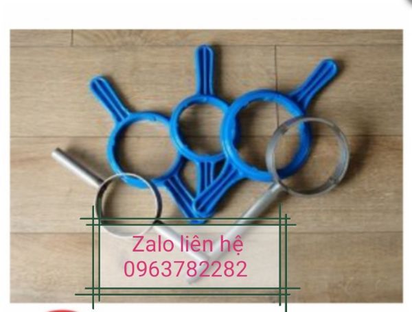 1cây mở nắp phi 100 bình nước 20 lit