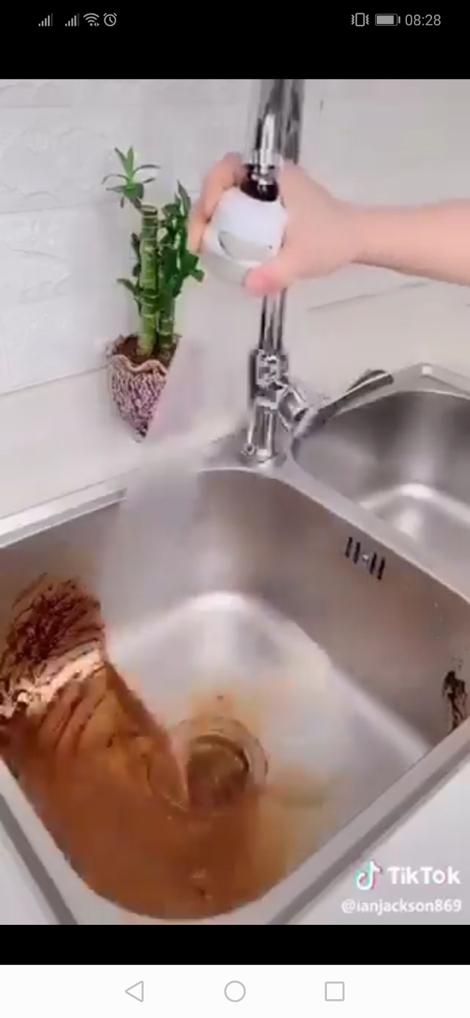 Đầu nối vòi nước tăng áp có nút bấm