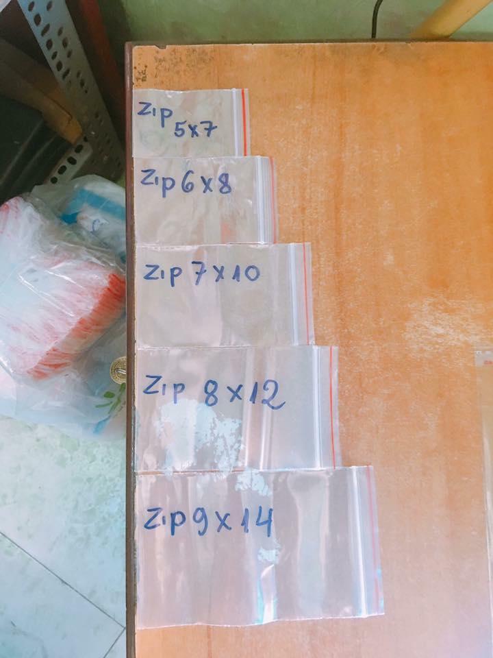 1Kg TÚI ZIP ( Zipper Viền đỏ) Size 10x15cm