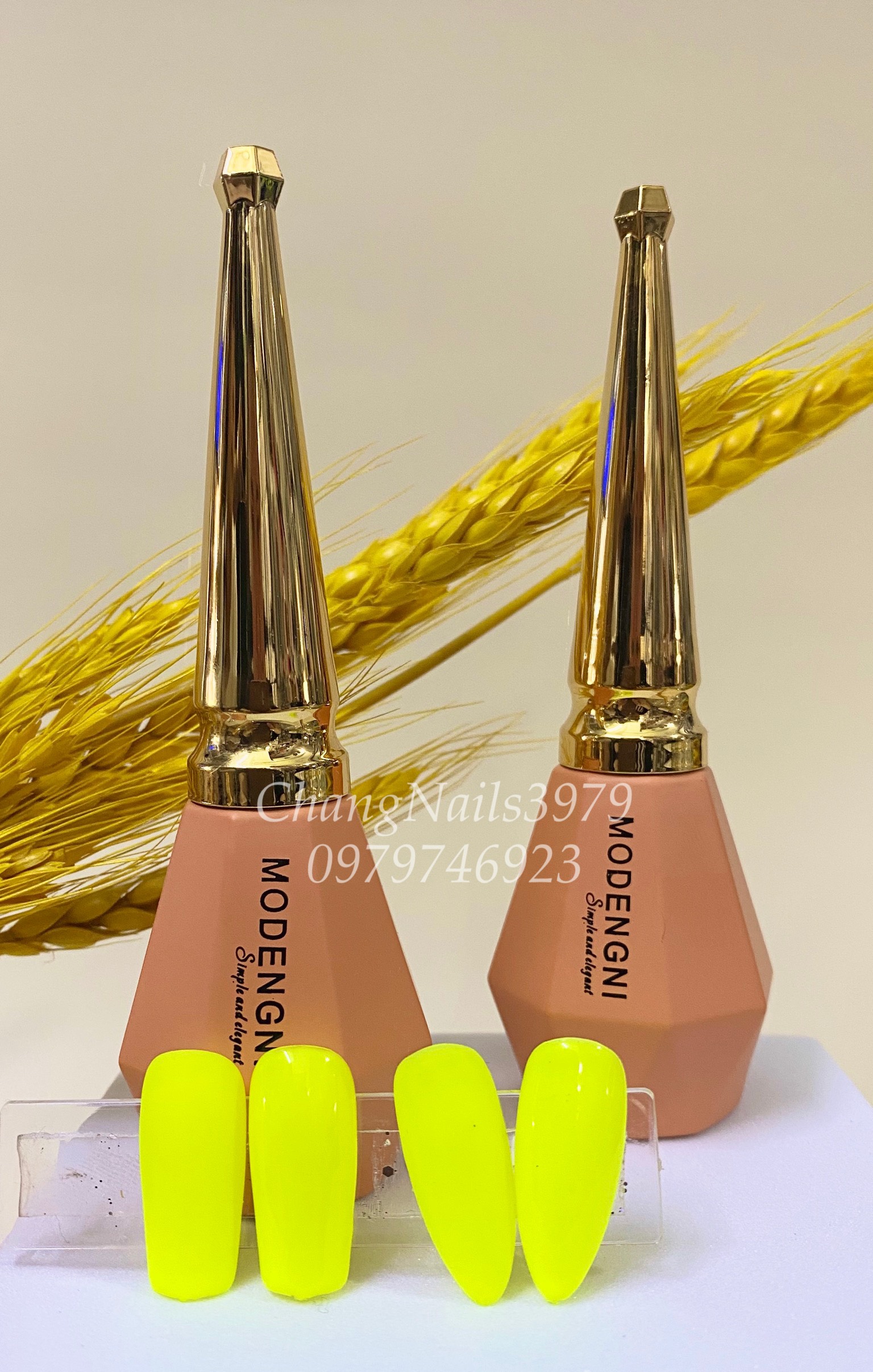 Sơn Xanh Neon, Sơn Xanh Nõn Chuối