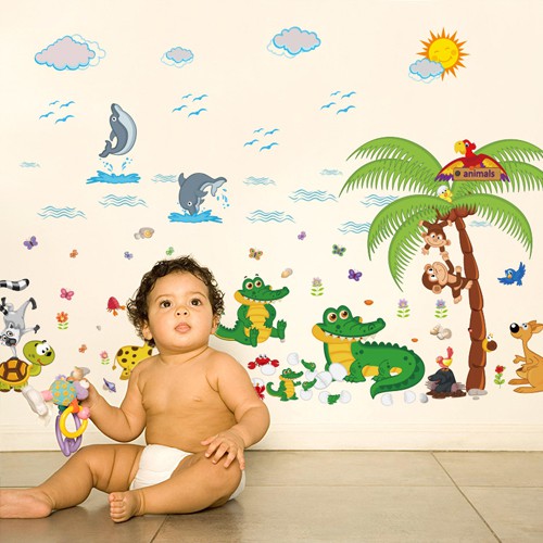 Decal trang trí - decal dán tường cho bé có keo sẵn