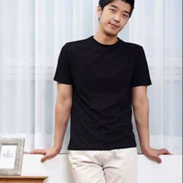 Áo thun man cổ tròn size S màu đen ( 50 đến 60kg )