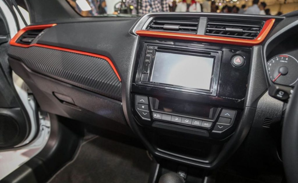 HONDA BRIO: Cường lực màn hình cảm ứng