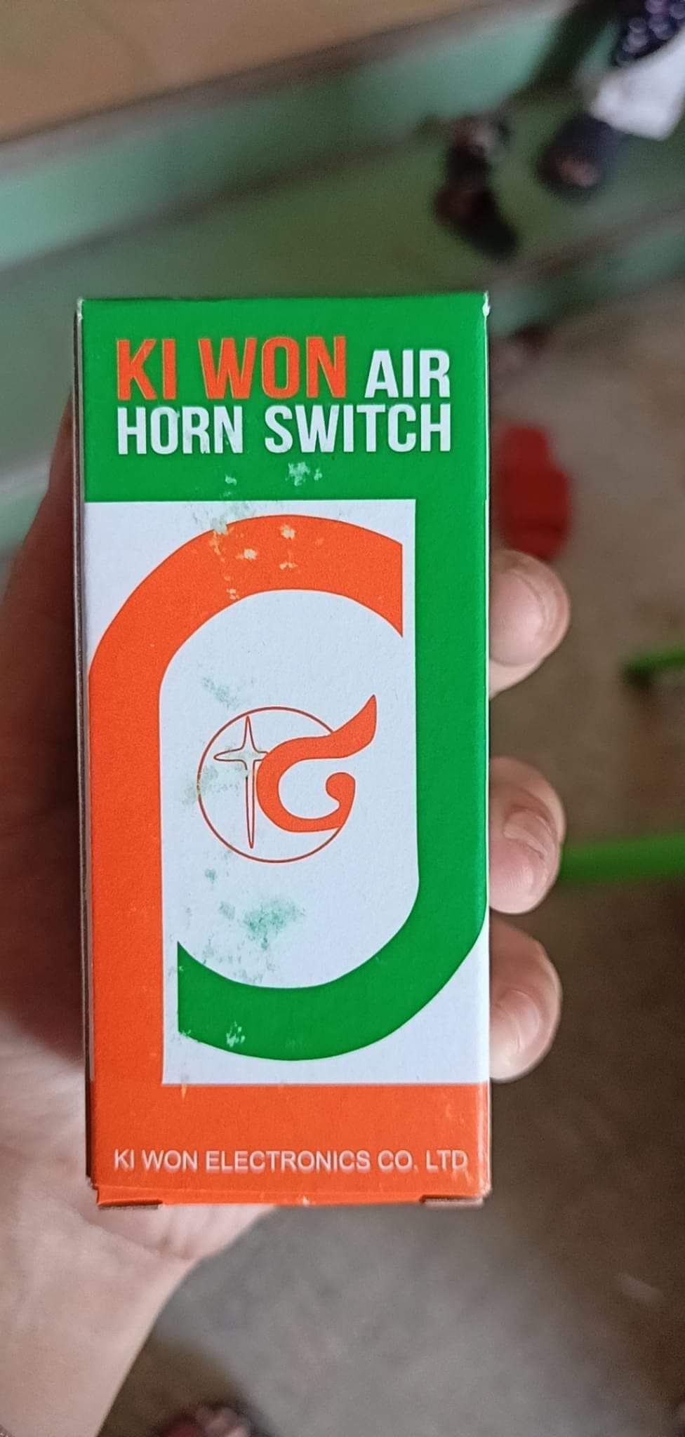 rơ le còi hơi Kiwon Hàn Quốc